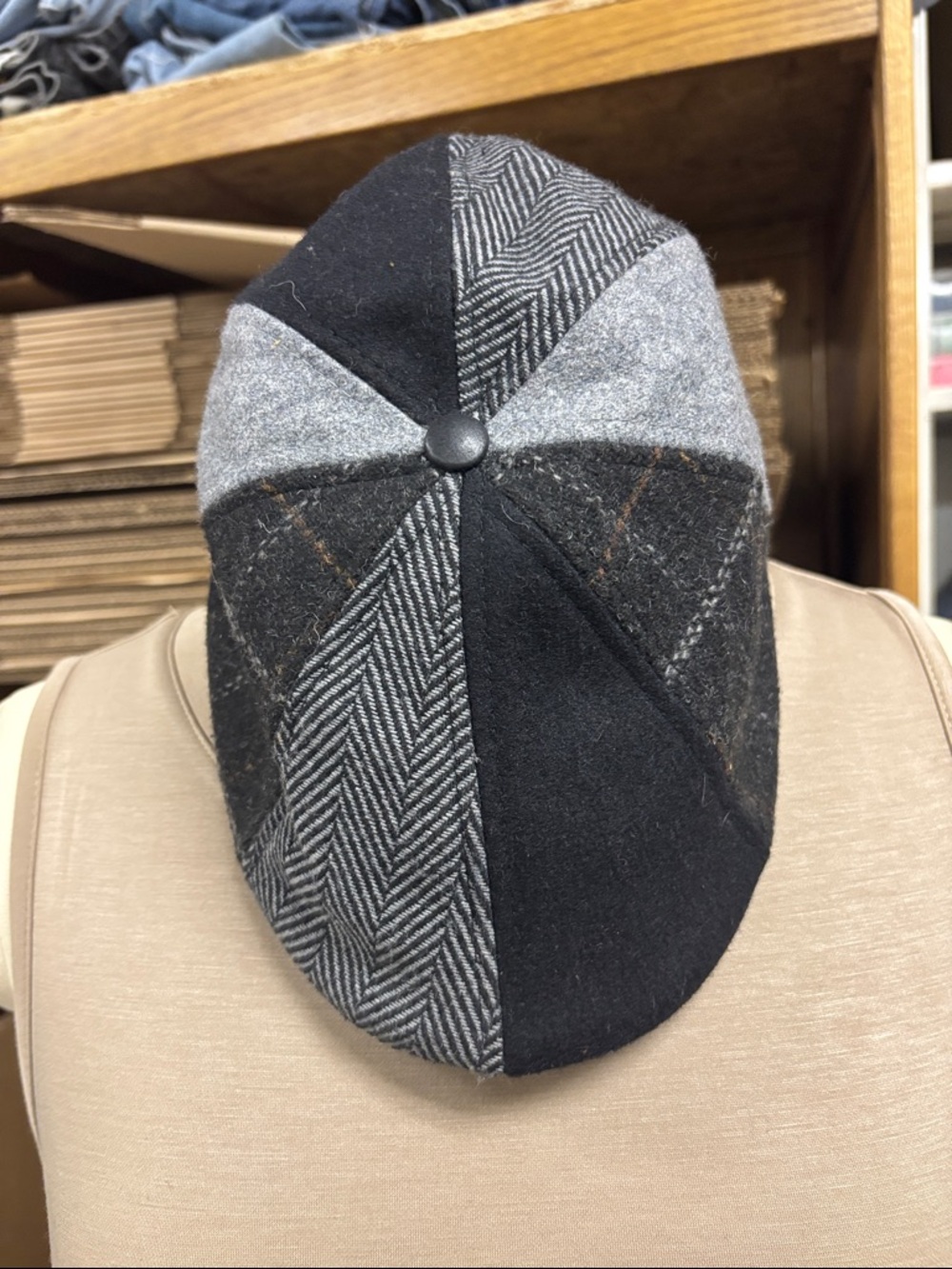 THE BOOTSTRAP - BLACK & GREY PLAID